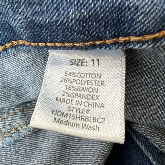 FASHION NOVA Women's Blue Jeans/size 11 - Picture 3 of 9
